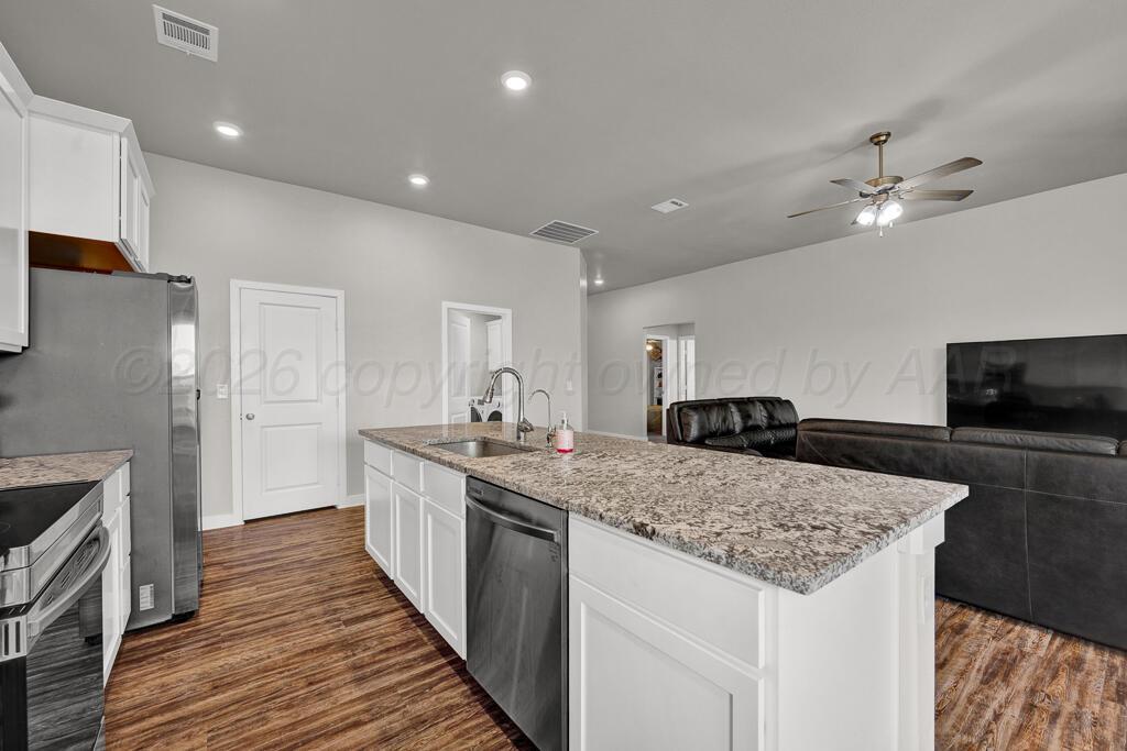 1639 Wesleyan Street Amarillo, TX 79118 - Photo 9 of 24 kitchen 3