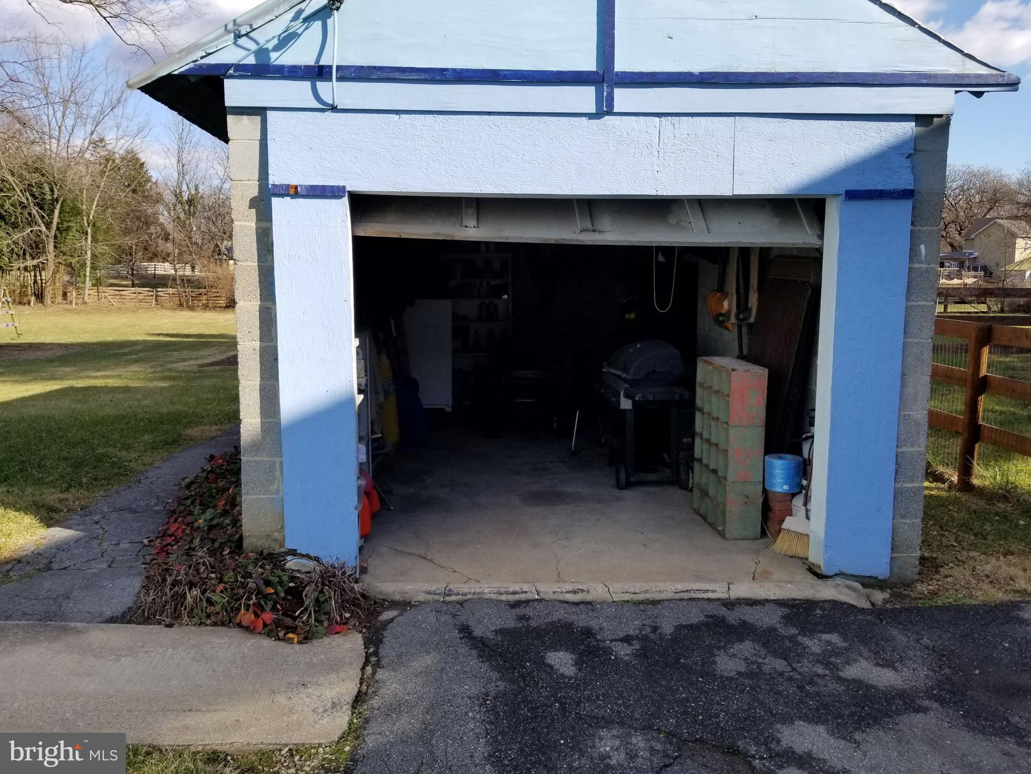 4213 Lime Kiln Road Frederick, MD 21704 - Photo 3 of 24 Gallery Image 3
