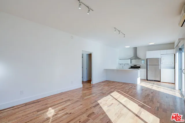 $3,595 | 3216 Bellevue Avenue, Los Angeles, CA 90026