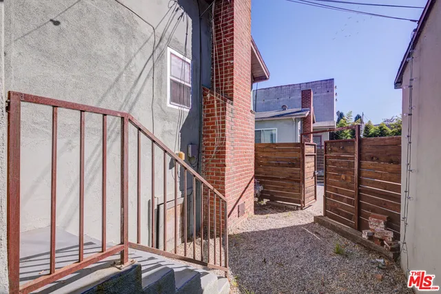 a view of a house with a garage