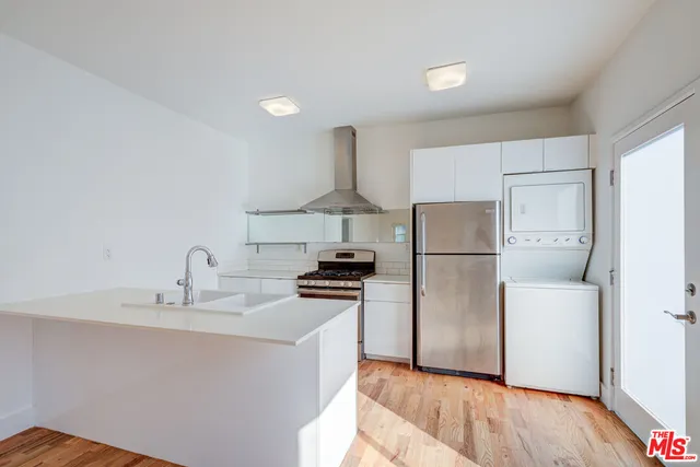 $3,595 | 3216 Bellevue Avenue, Los Angeles, CA 90026