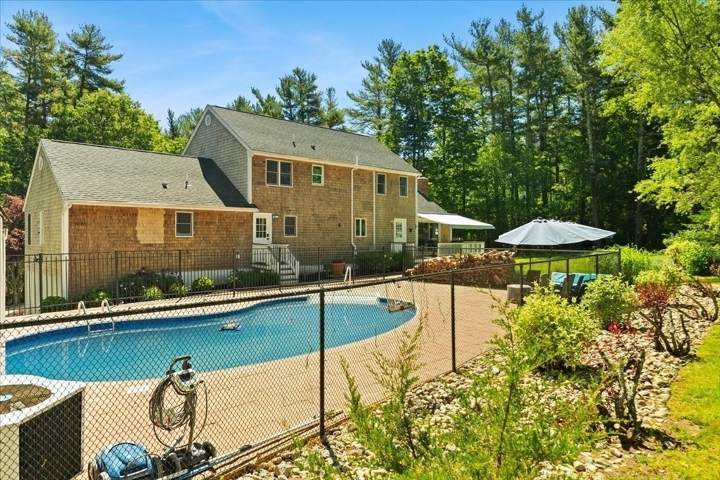 136 Paradise Lane Rochester, MA 02770 - Photo 33 of 40