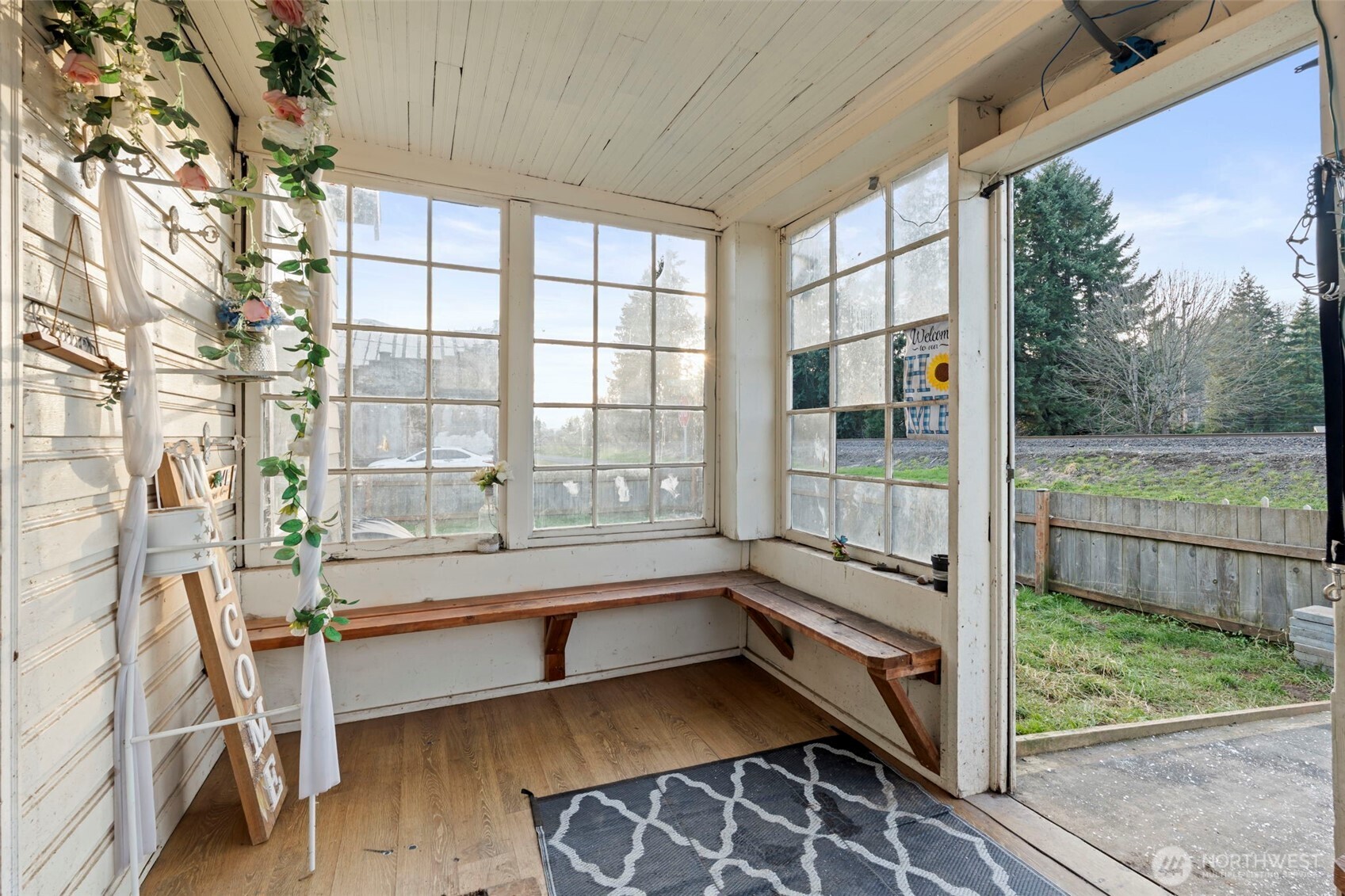 312 Southeast Front Street Winlock, WA 98596 - Photo 5 of 33