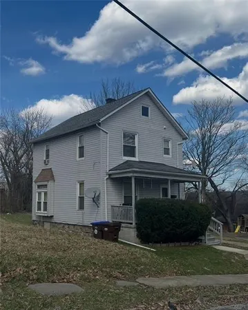 $54,900 | 462 Lorain Street, Sharon, PA 16146