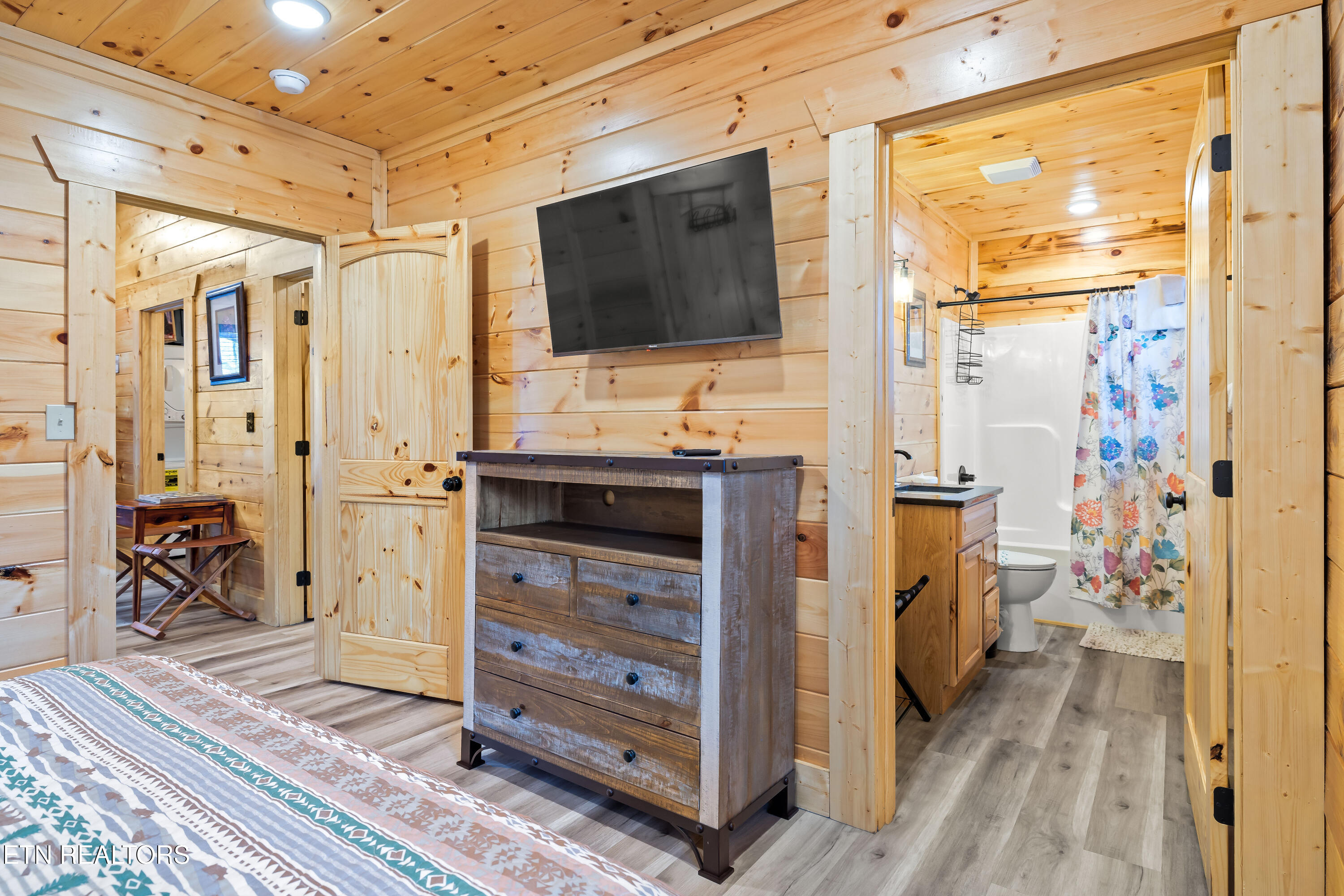 1069 Timberlake Circle Sevierville, TN 37876 - Photo 27 of 43 1069 Timberlake Cir-25