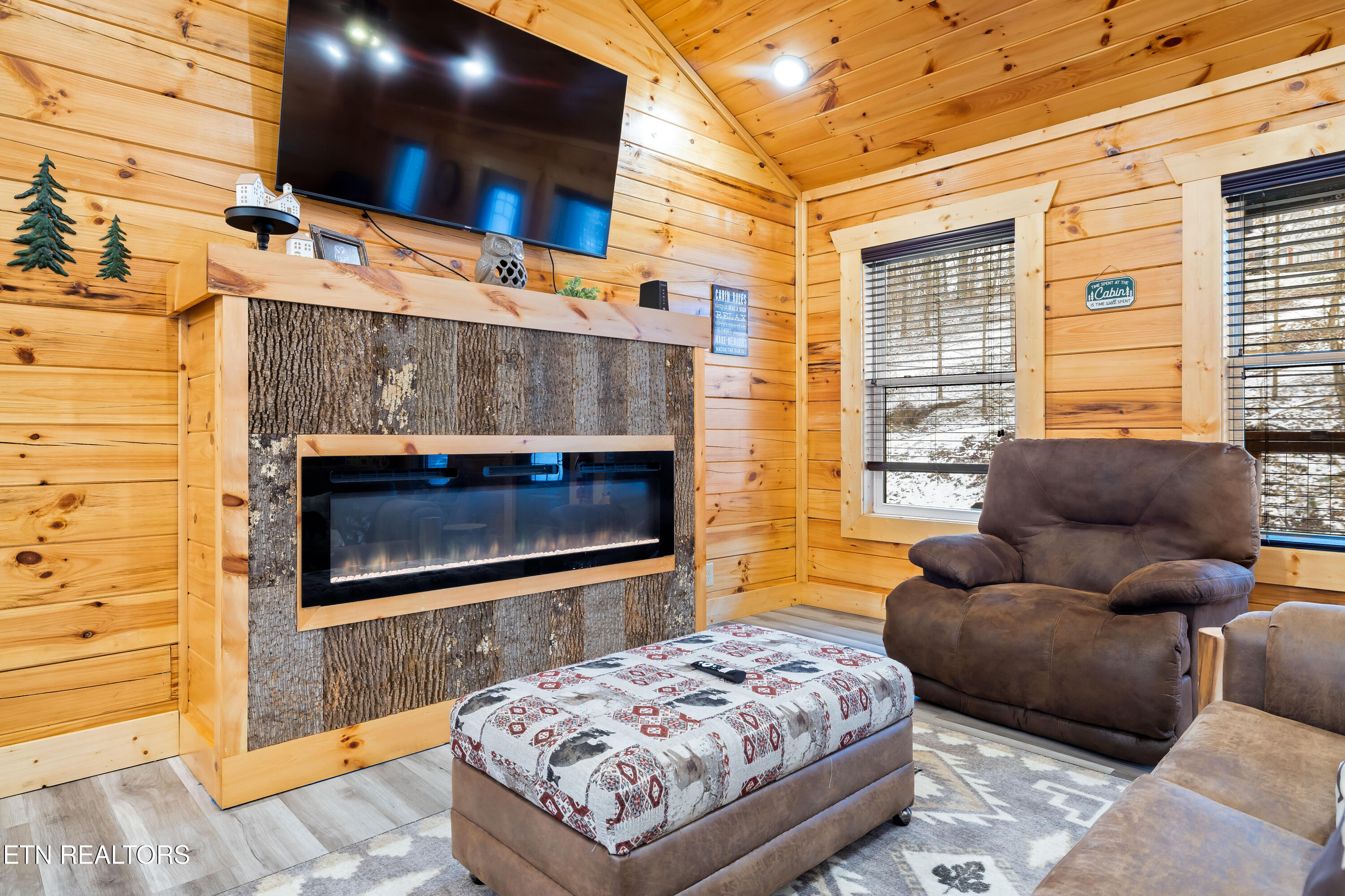 1069 Timberlake Circle Sevierville, TN 37876 - Photo 10 of 43 1069 Timberlake Cir-4