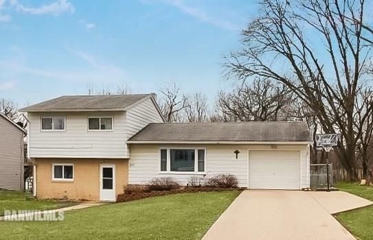 1837 West Middlebury Road Freeport, IL 61032 - Photo 1 of 20 Gallery Image 1