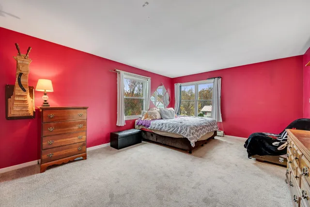 $799,000 | 16 Lakewood Parkway, Burlington, VT 05408