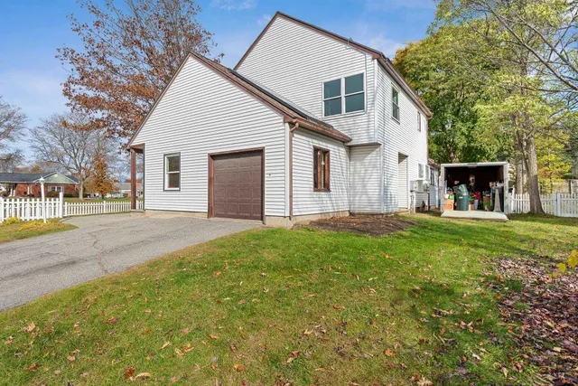 $799,000 | 16 Lakewood Parkway, Burlington, VT 05408