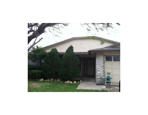 a view of a entryway