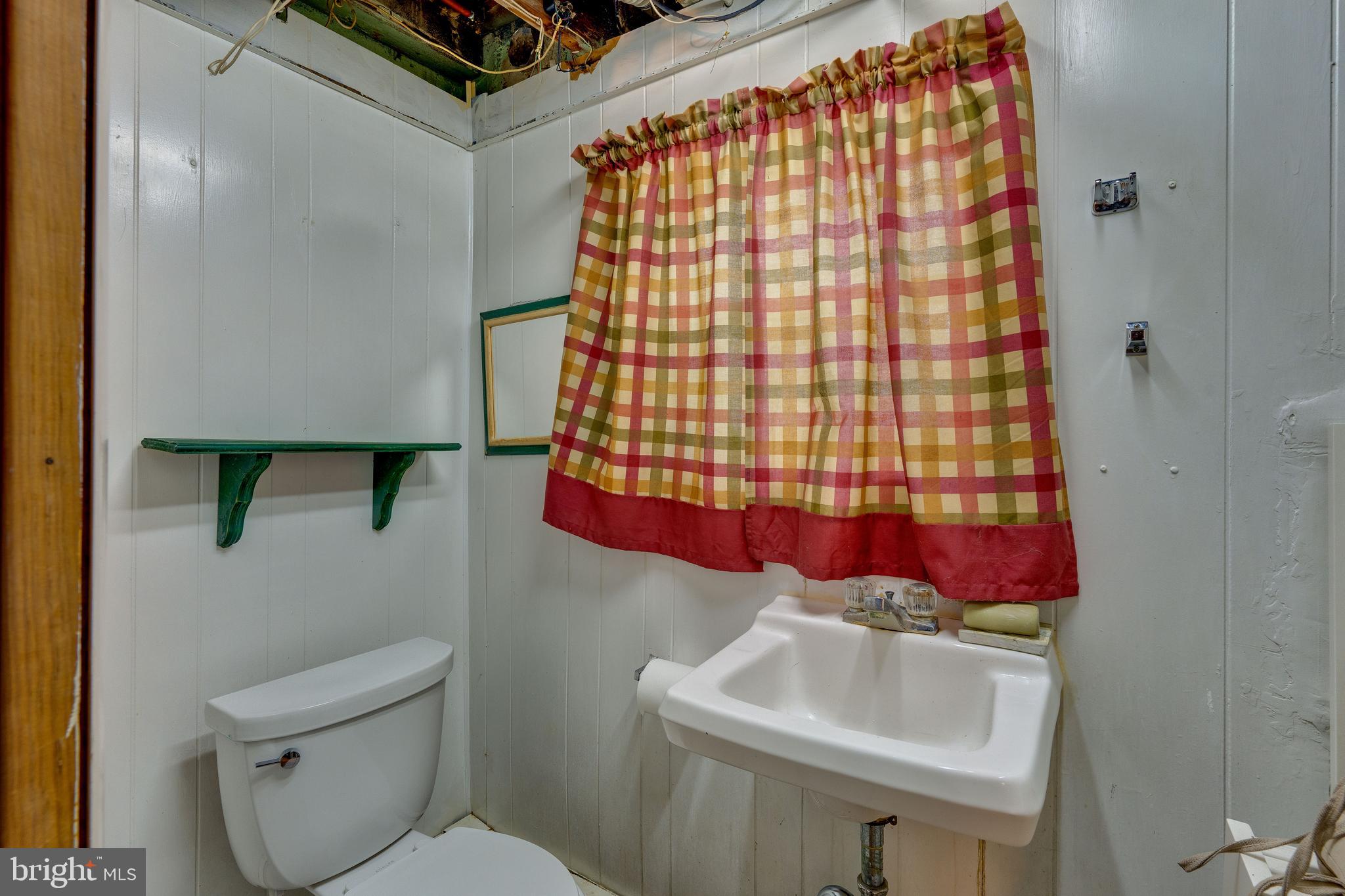 8614 Sagamore Road Philadelphia, PA 19128 - Photo 16 of 20