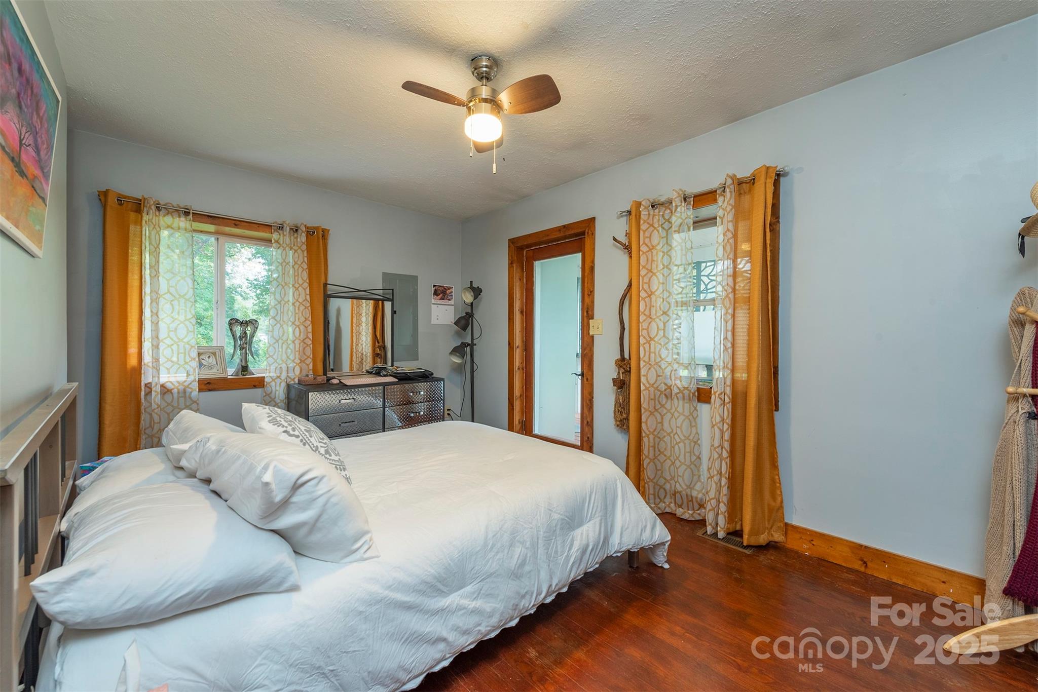 3755 Broad Street Clyde, NC 28721 - Photo 11 of 47