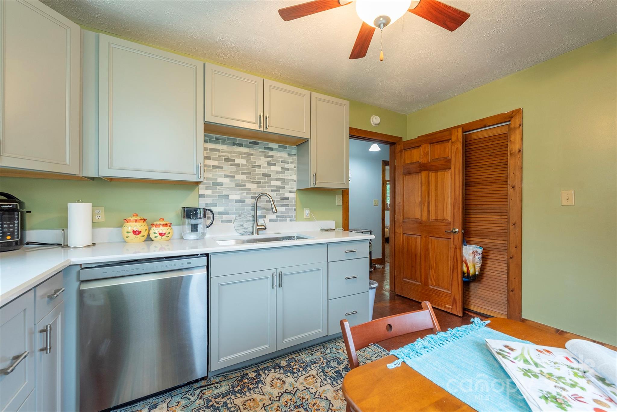 3755 Broad Street Clyde, NC 28721 - Photo 20 of 47