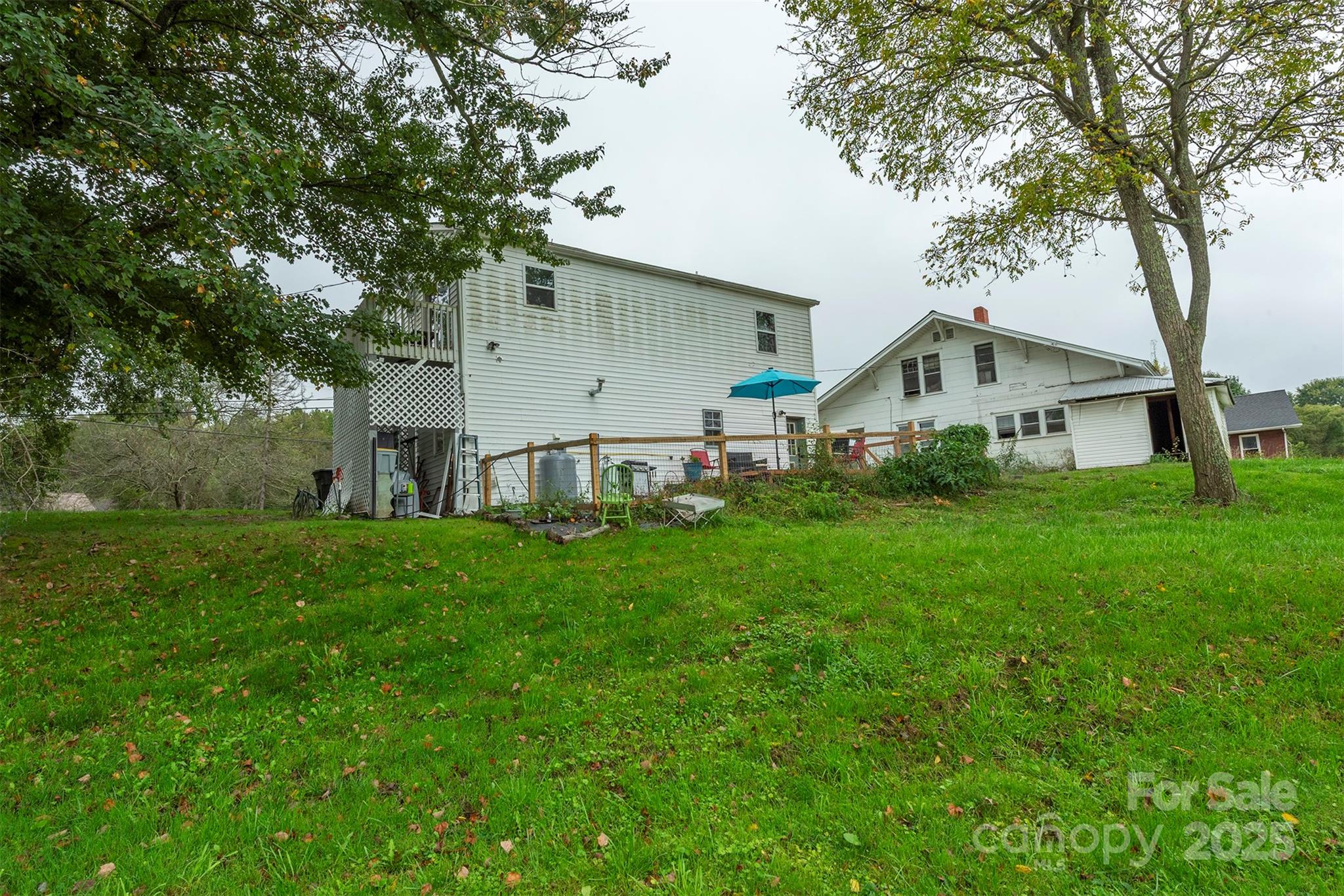 3755 Broad Street Clyde, NC 28721 - Photo 39 of 47