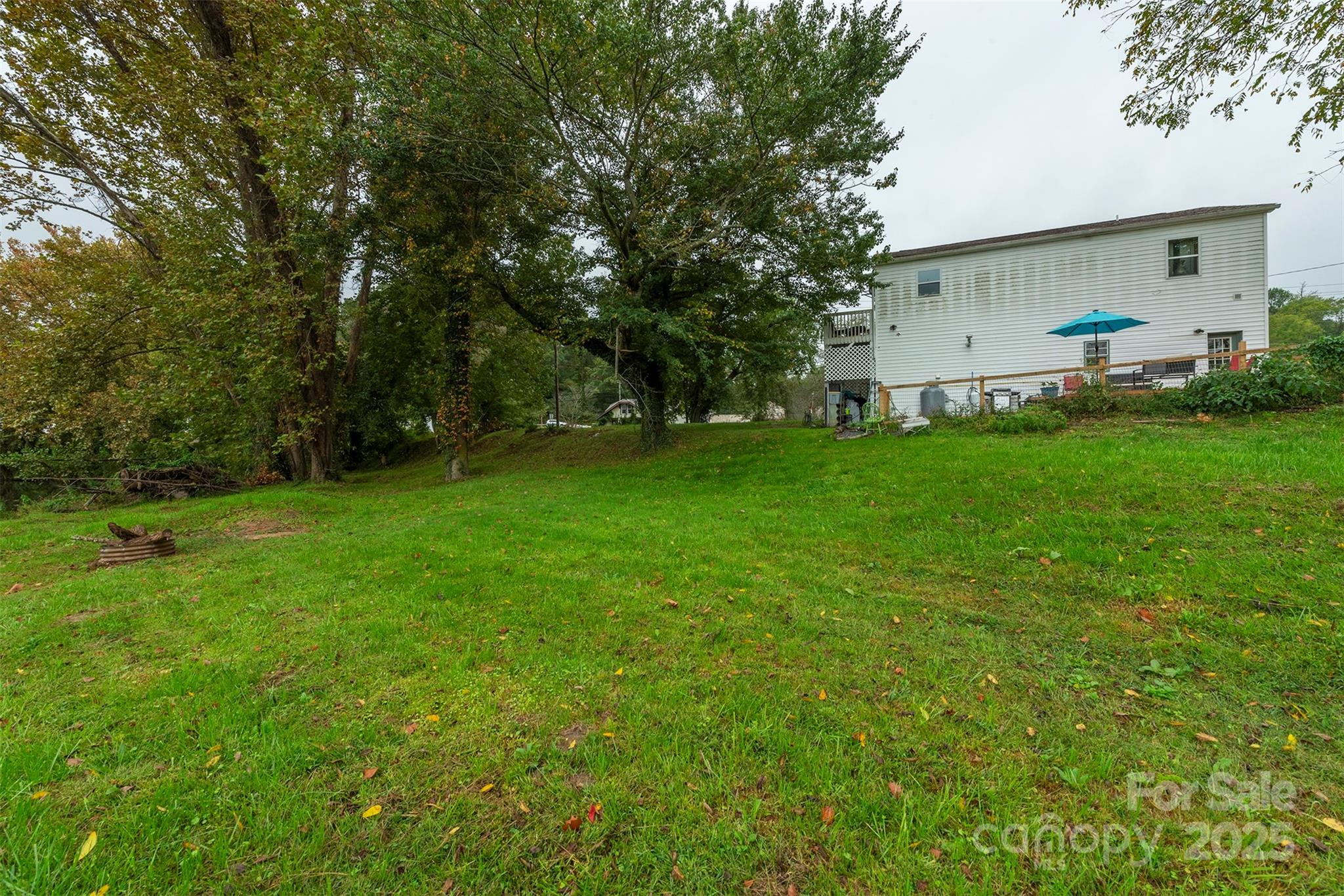 3755 Broad Street Clyde, NC 28721 - Photo 40 of 47