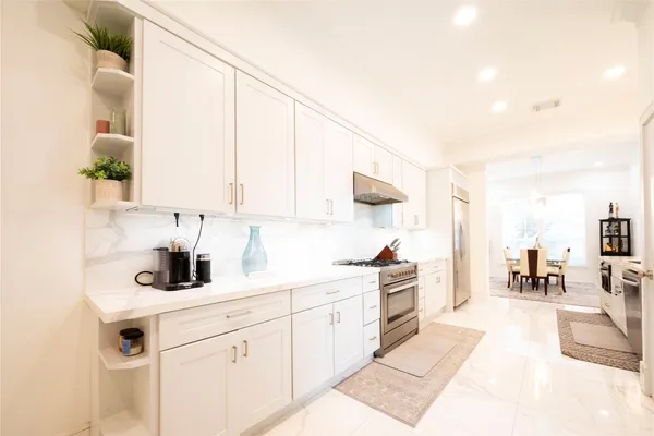 $5,300 | 4744 Post Oak Timber Drive, Unit 39, Houston, TX 77056