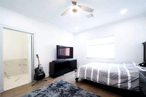$5,300 | 4744 Post Oak Timber Drive, Unit 39, Houston, TX 77056