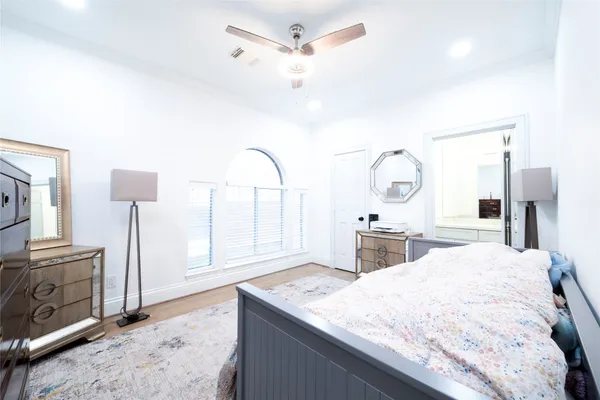 $5,300 | 4744 Post Oak Timber Drive, Unit 39, Houston, TX 77056