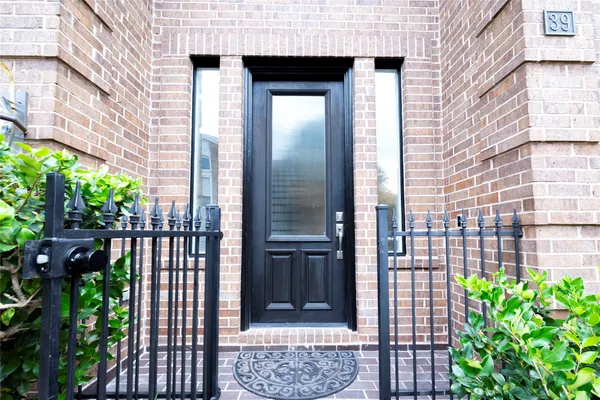 $5,300 | 4744 Post Oak Timber Drive, Unit 39, Houston, TX 77056