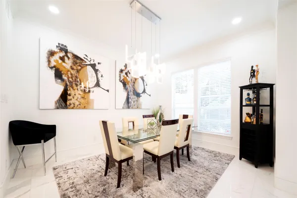 $5,300 | 4744 Post Oak Timber Drive, Unit 39, Houston, TX 77056