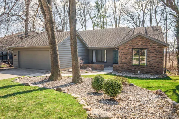 $404,900 | 6527 East Canal Pointe Lane, Fort Wayne, IN 46804