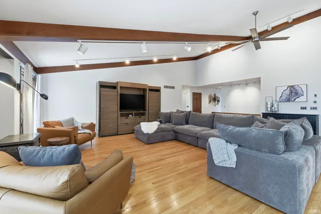 $412,900 | 6527 East Canal Pointe Lane, Fort Wayne, IN 46804