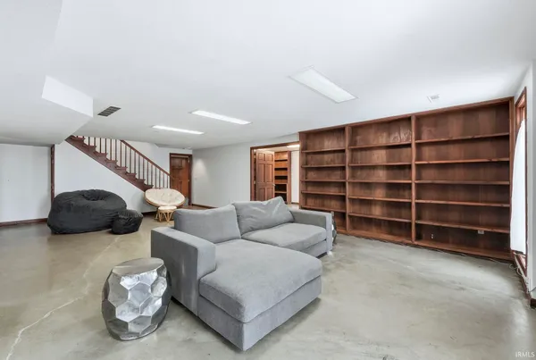 $404,900 | 6527 East Canal Pointe Lane, Fort Wayne, IN 46804