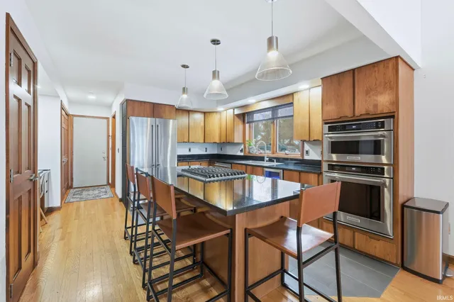 $412,900 | 6527 East Canal Pointe Lane, Fort Wayne, IN 46804