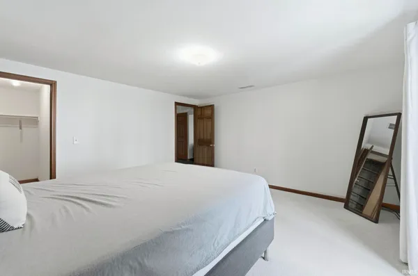 $404,900 | 6527 East Canal Pointe Lane, Fort Wayne, IN 46804