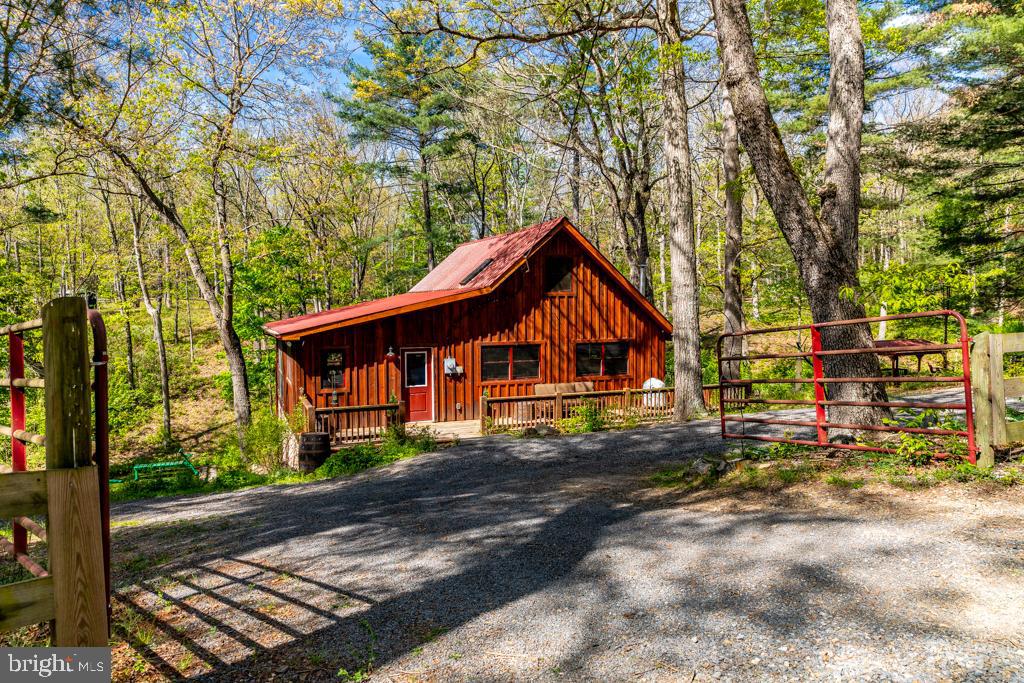 504 Dakota Road Baker, WV 26801 - Photo 3 of 130