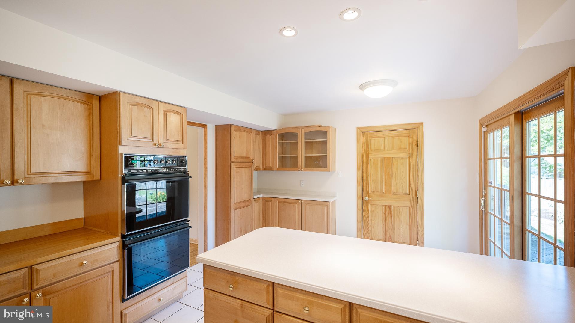 3017 Birchtree Lane Silver Spring, MD 20906 - Photo 12 of 39 Kitchen with table space