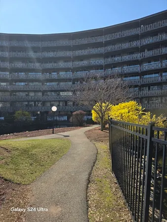 $400,000 | 200 Swanton Street, Unit T35, Winchester, MA 01890