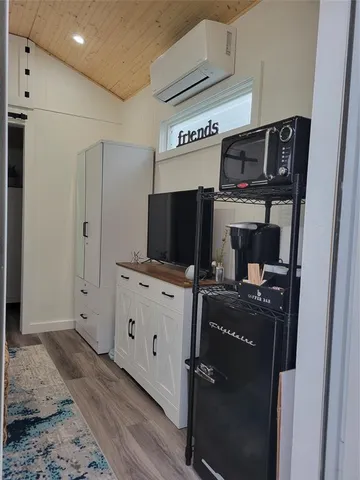 a view of kitchen with washer and dryer