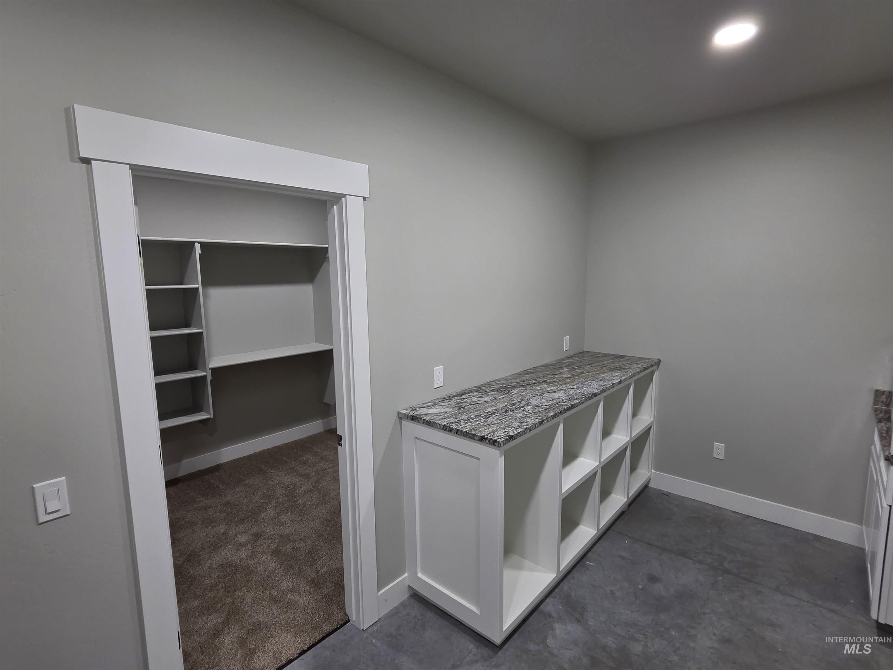 39 Lakeside Loop Burley, ID 83318 - Photo 12 of 15 Mudroom