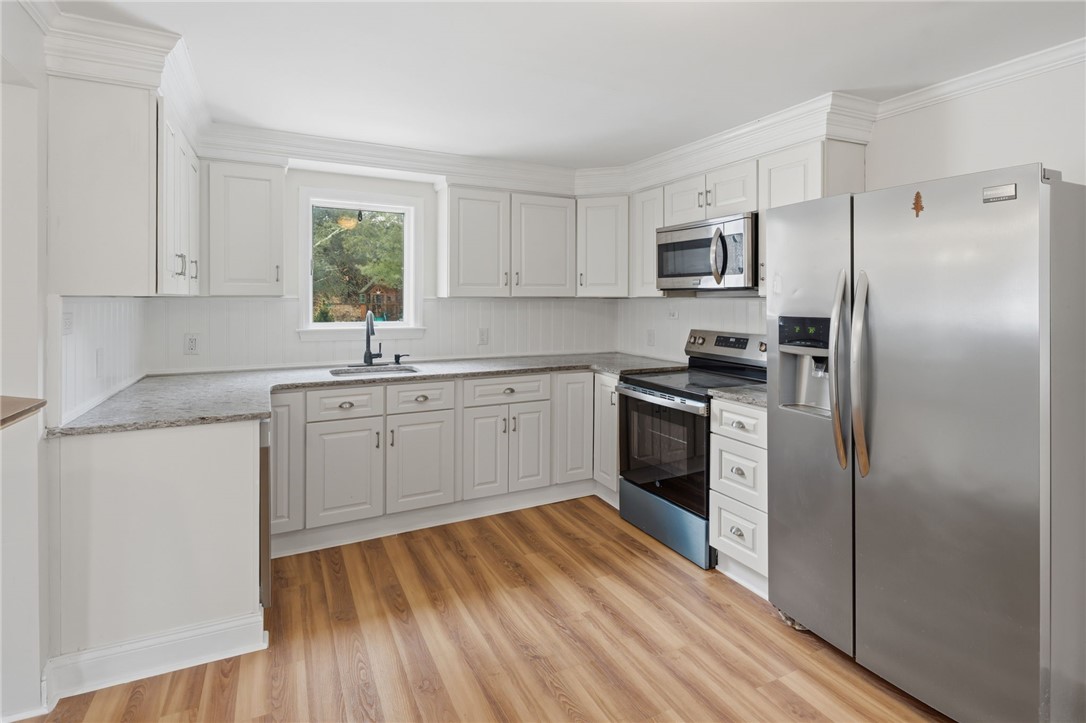 179 Schoolhouse Road Warren, RI 02885 - Photo 13 of 34