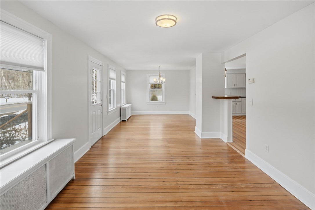 179 Schoolhouse Road Warren, RI 02885 - Photo 19 of 34