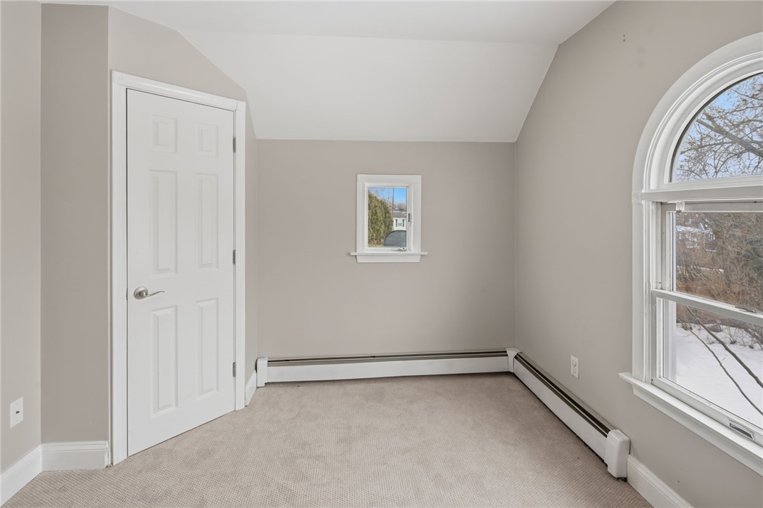 179 Schoolhouse Road Warren, RI 02885 - Photo 26 of 34