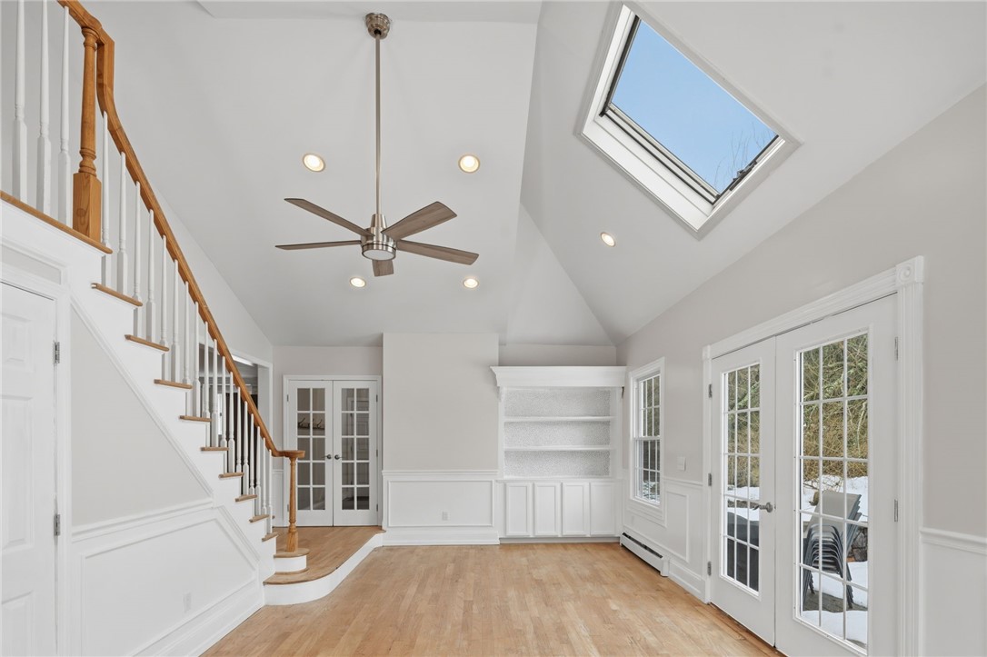 179 Schoolhouse Road Warren, RI 02885 - Photo 7 of 34