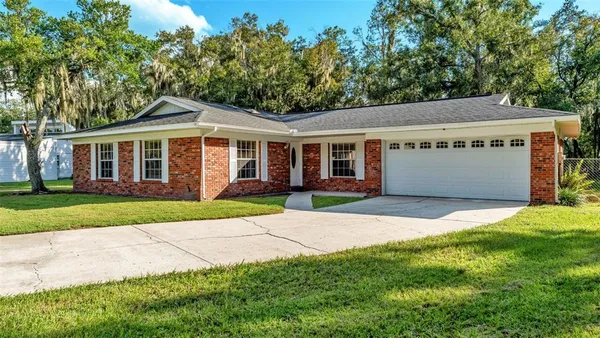 $320,000 | 3050 Cross Fox Drive, Mulberry, FL 33860