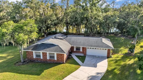 $320,000 | 3050 Cross Fox Drive, Mulberry, FL 33860