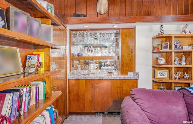 $589,900 | 1114 South Perrine, Centralia, IL 62801