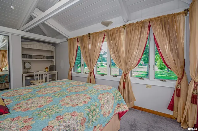 $589,900 | 1114 South Perrine, Centralia, IL 62801