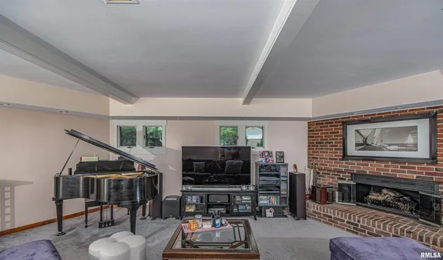 $589,900 | 1114 South Perrine, Centralia, IL 62801