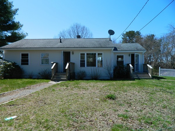 10 Canal View Road Bourne, MA 02532 - Photo 2 of 17