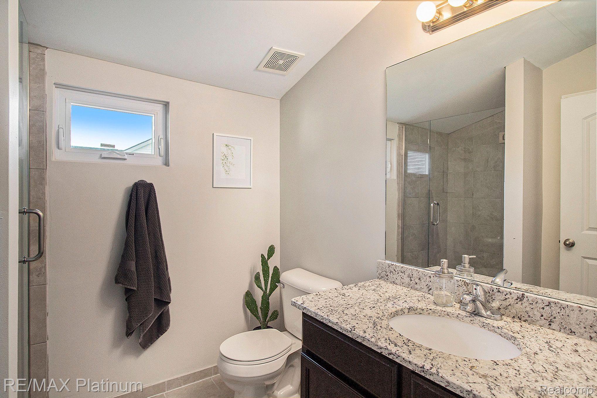 810 Nelson's Ridge Drive, Unit 25 Howell, MI 48843 - Photo 19 of 23 Gallery Image 19