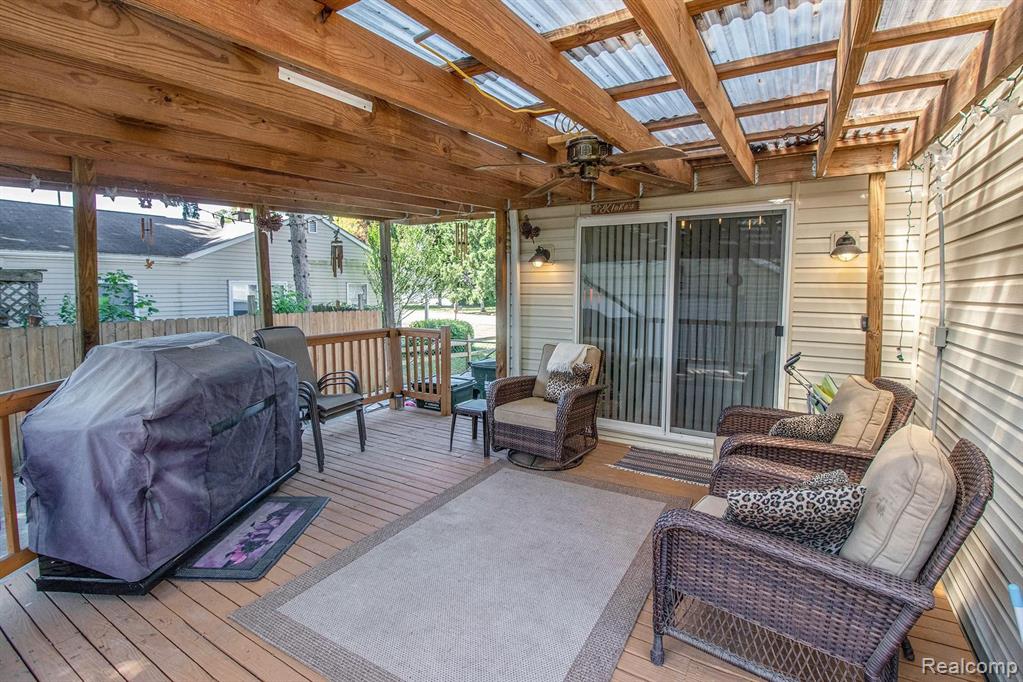 2865 Longview Avenue Rochester Hills, MI 48307 - Photo 23 of 33