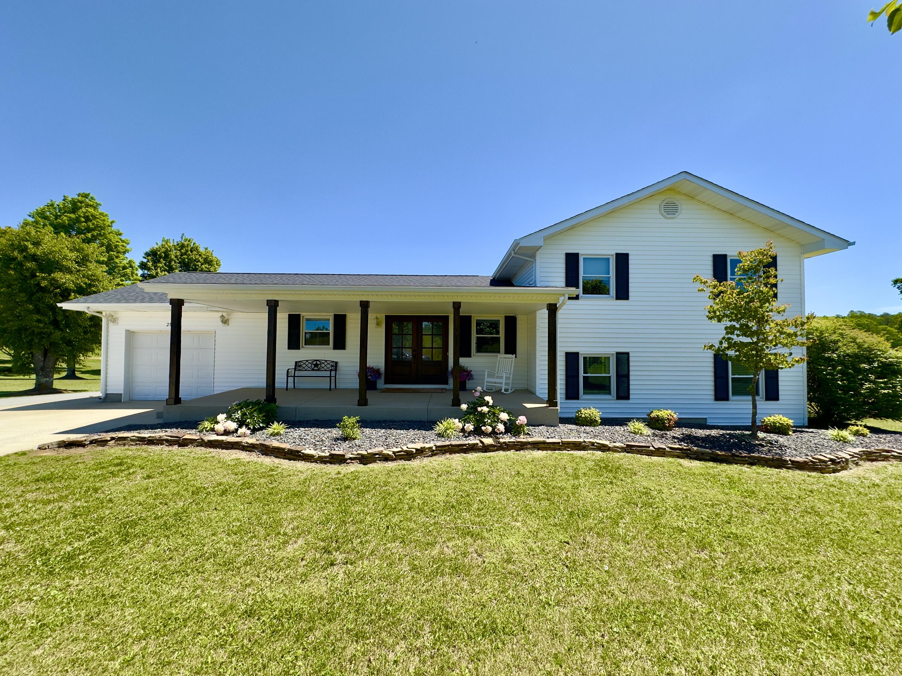 250 Peters Road McKee, KY 40447 - Photo 2 of 61 e9f94323-70fe-49a6-99d8-5c66fa5b2fb6