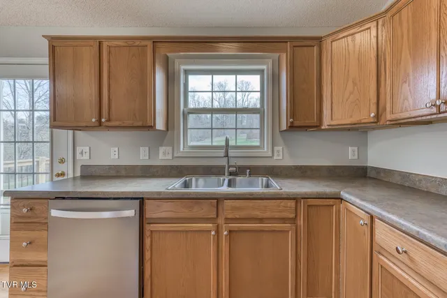 $350,000 | 384 Ford Creek Road, Gray, TN 37615