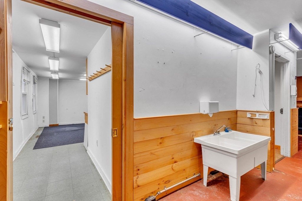 9 Russell Road Huntington, MA 01050 - Photo 14 of 42