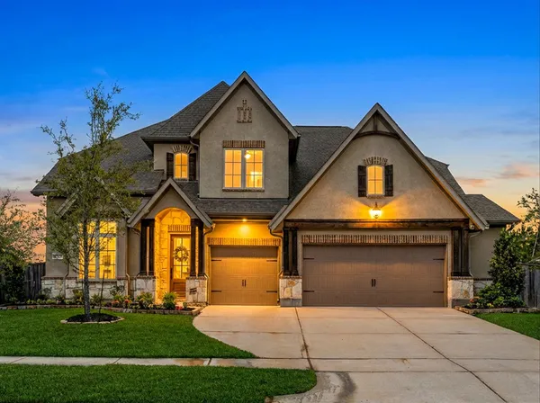 $824,900 | 19139 Blue Hill Lane, Tomball, TX 77377